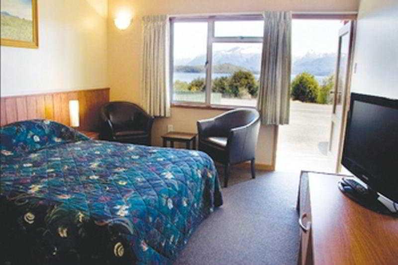 Te Anau Manapouri Lake Hotel Buitenkant foto