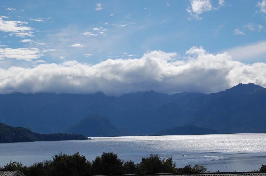 Te Anau Manapouri Lake Hotel Buitenkant foto