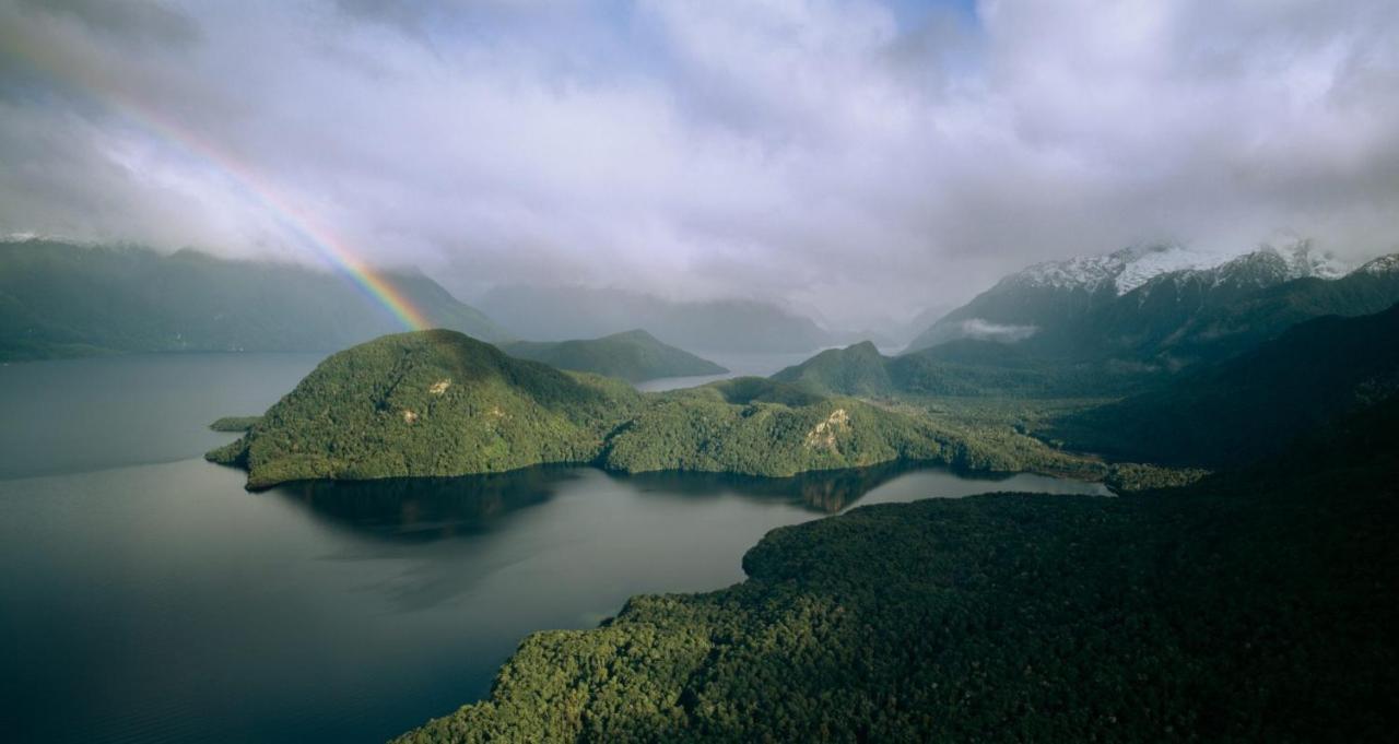 Te Anau Manapouri Lake Hotel Buitenkant foto